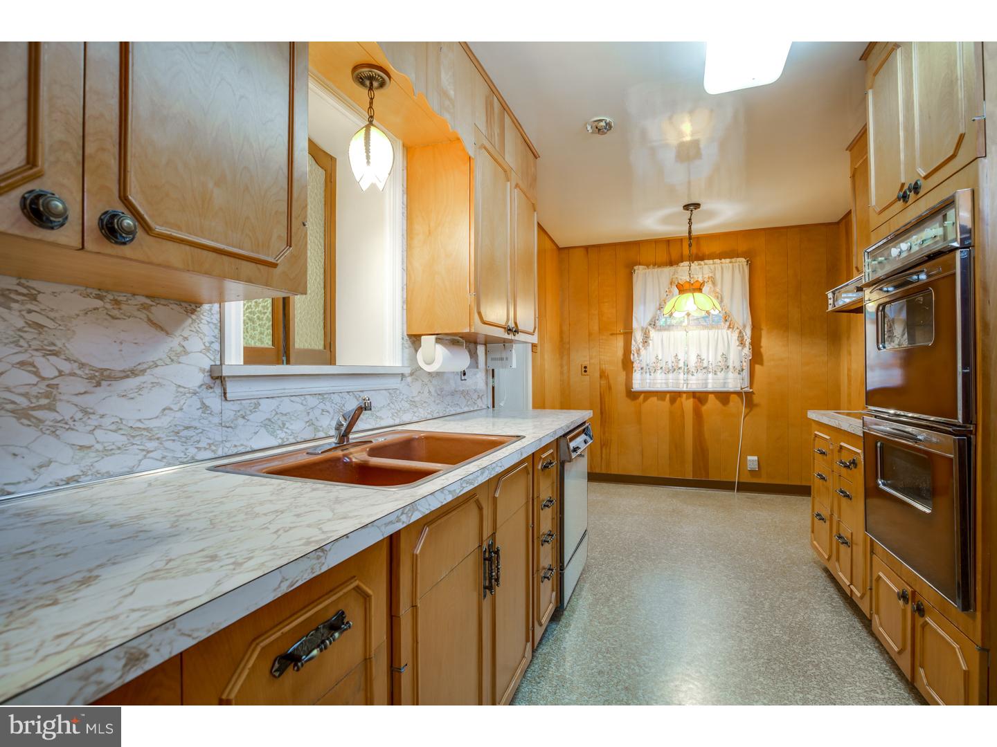 128 Merion Road Cherry Hill, NJ 08002 - Photo 8 of 24