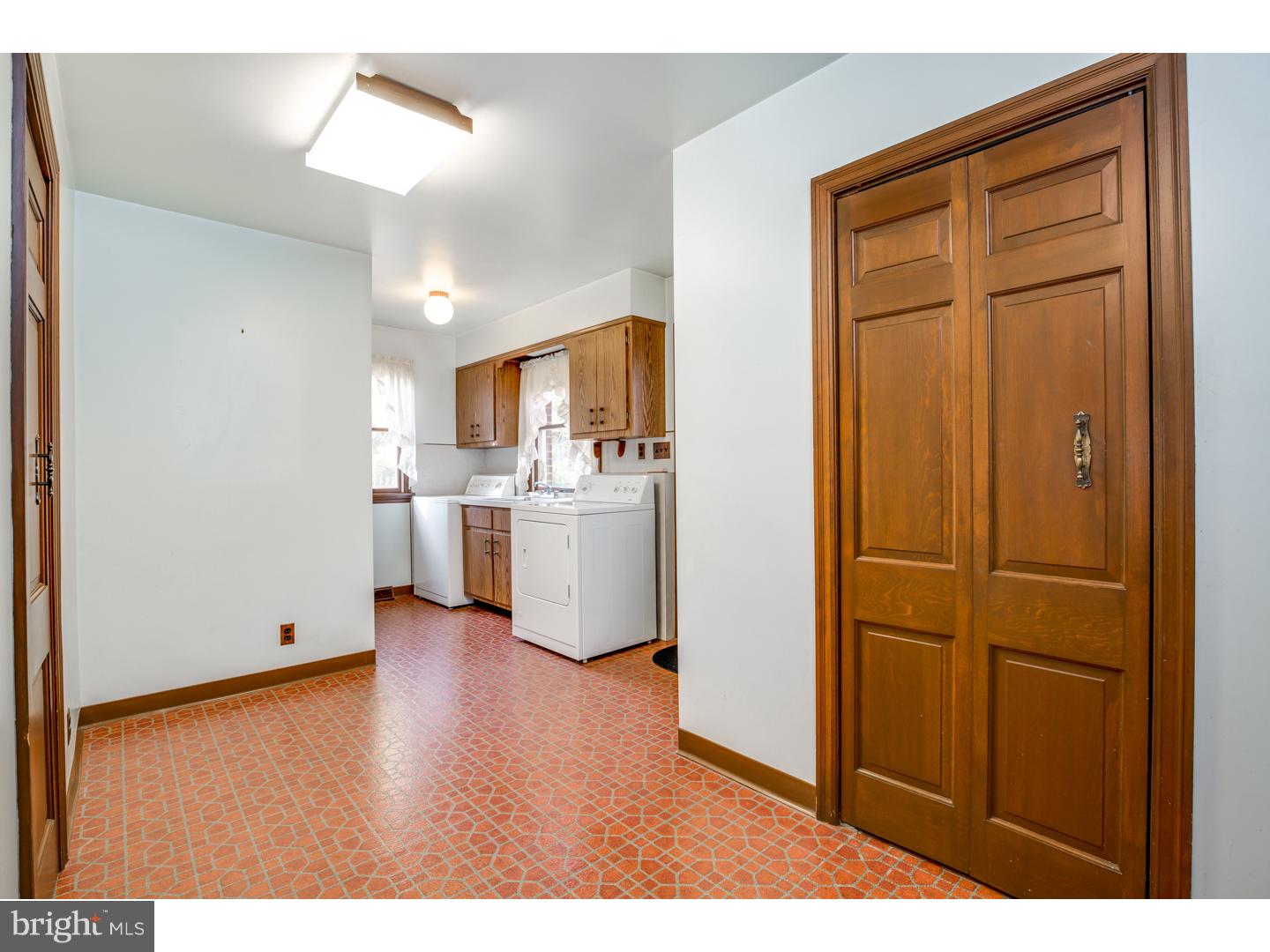 128 Merion Road Cherry Hill, NJ 08002 - Photo 10 of 24