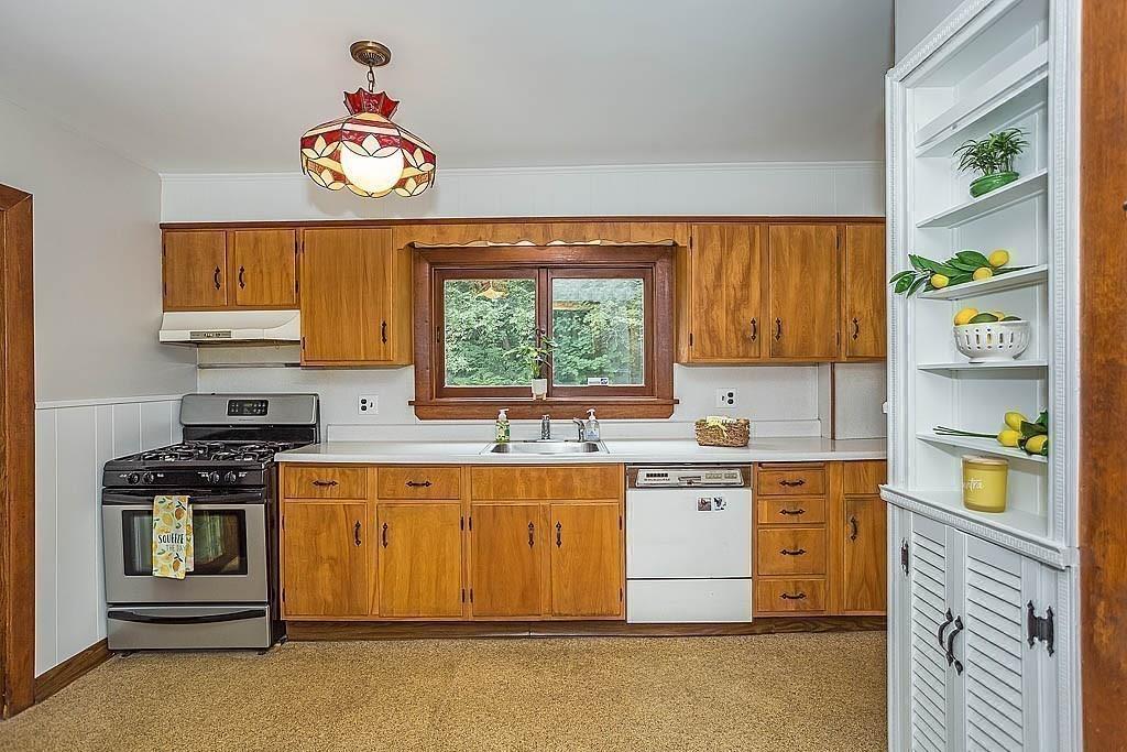 52 Stickney Road Medford, MA 02155 - Photo 18 of 30 Gallery Image 18