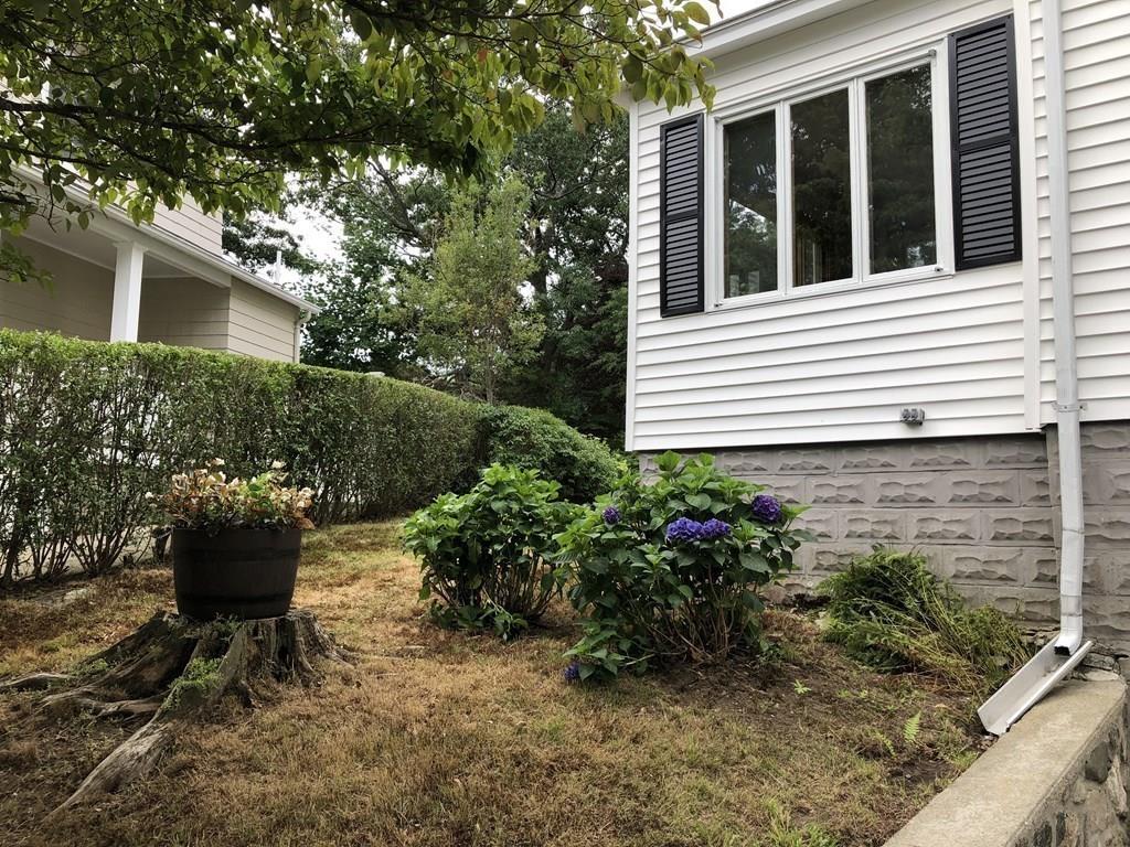 52 Stickney Road Medford, MA 02155 - Photo 5 of 30 Gallery Image 5