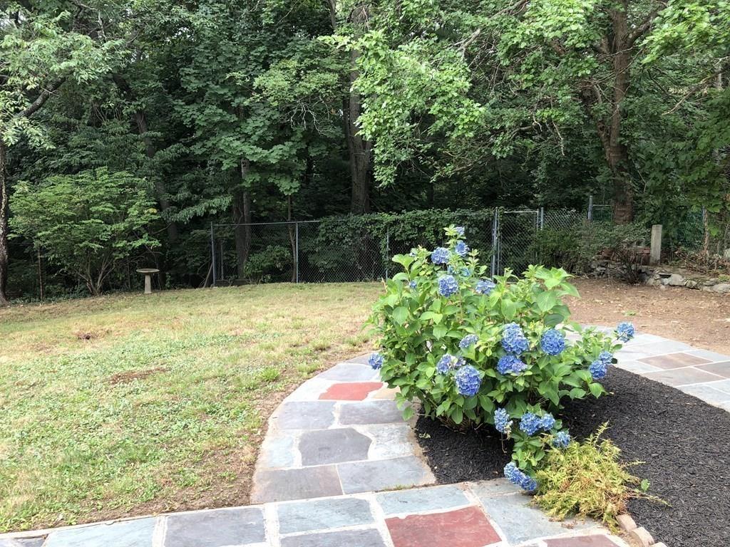 52 Stickney Road Medford, MA 02155 - Photo 9 of 30 Gallery Image 9