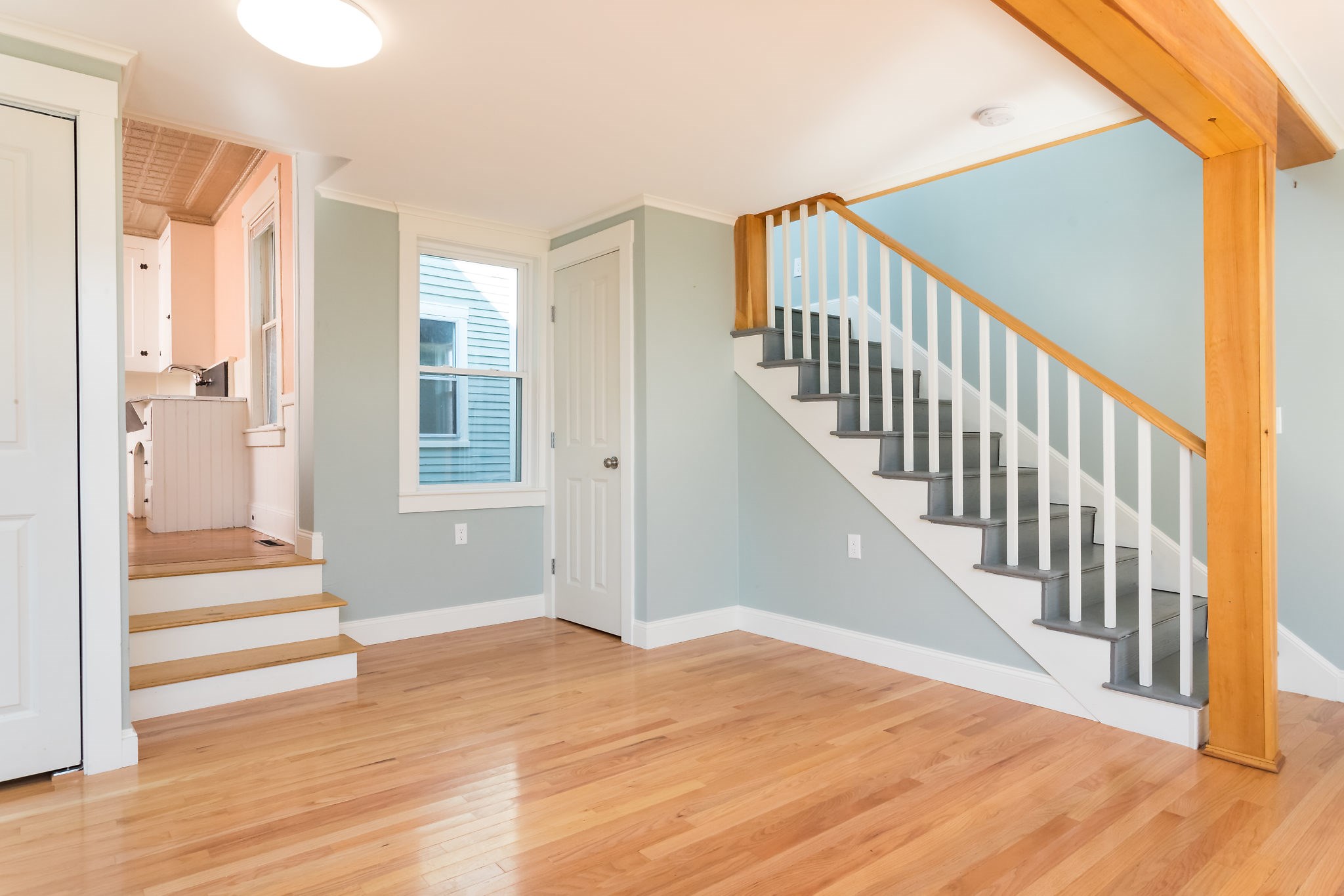 20 Common Street Rochester, NH 03867 - Photo 3 of 40