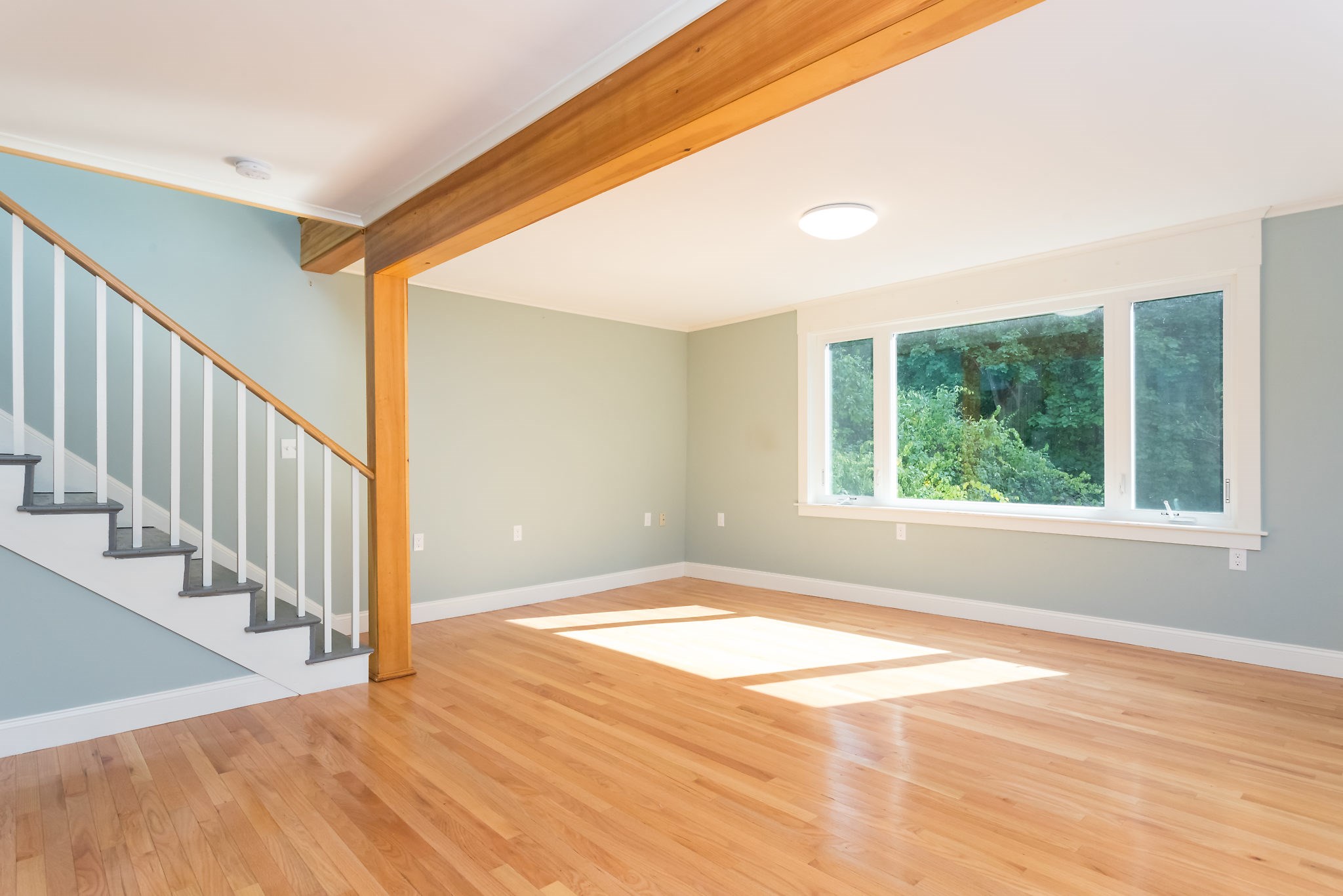 20 Common Street Rochester, NH 03867 - Photo 4 of 40
