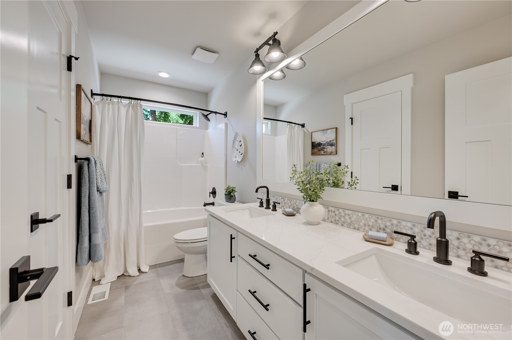 19231 Meridian Drive Southeast, Unit CW 13 Bothell, WA 98012 - Photo 24 of 36