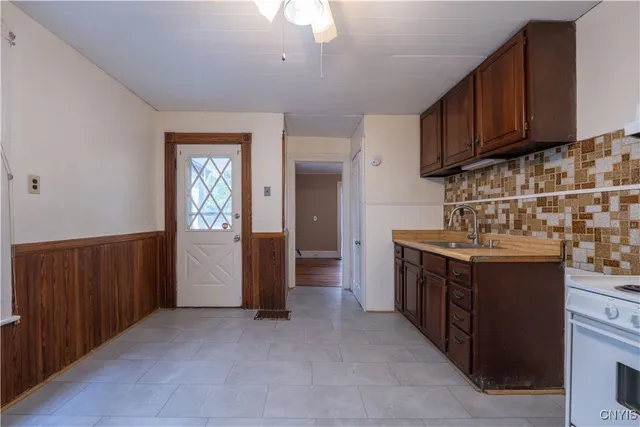 $134,900 | 328 Pleasant Avenue, Herkimer, NY 13350