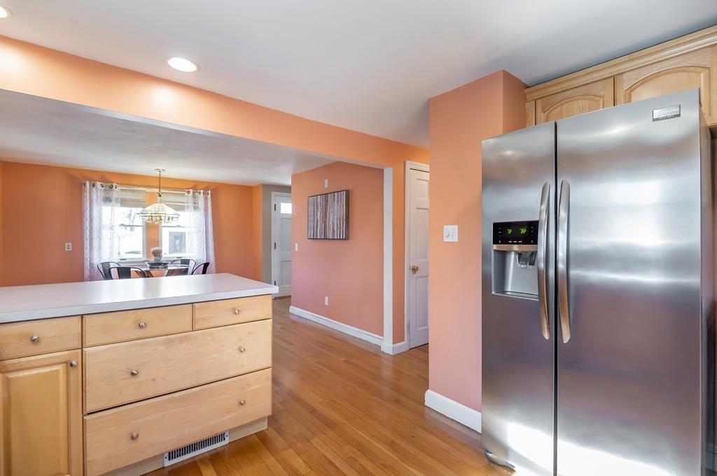 23 Swansea Road Wakefield, MA 01880 - Photo 14 of 28 Gallery Image 14