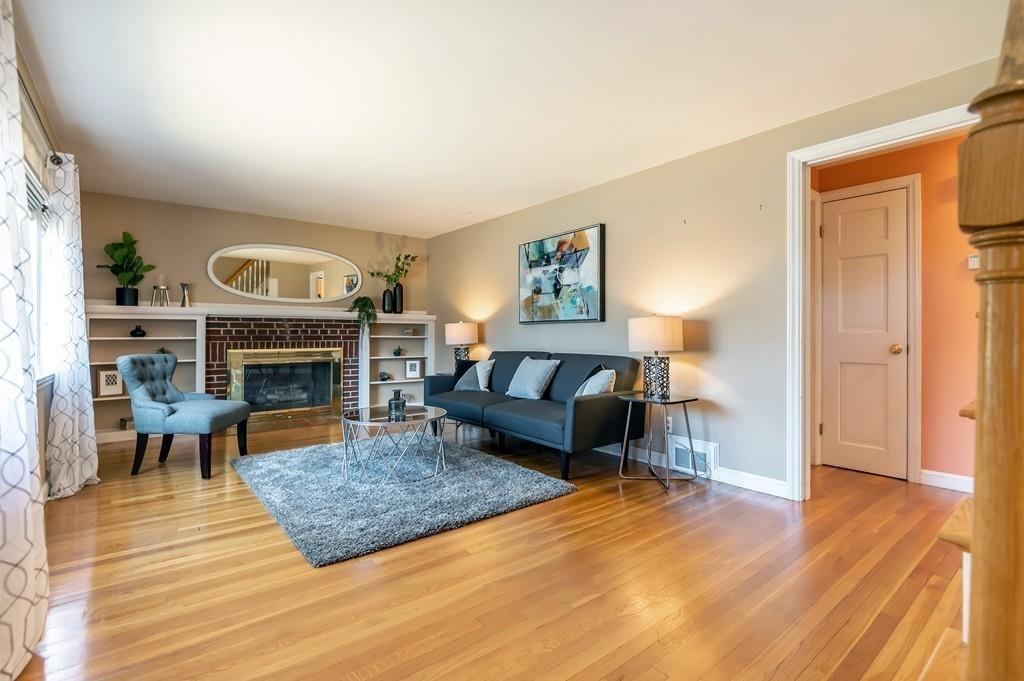 23 Swansea Road Wakefield, MA 01880 - Photo 3 of 28 Gallery Image 3