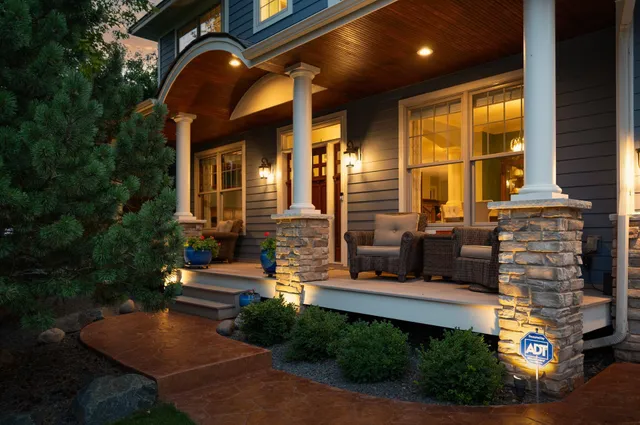 $936,000 | 16895 Dynamic Drive, Lakeville, MN 55044