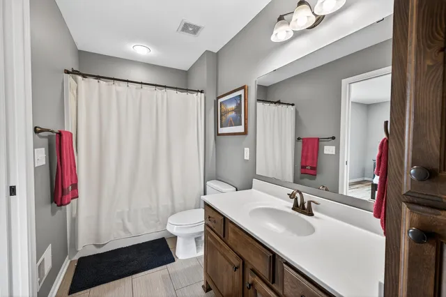 $936,000 | 16895 Dynamic Drive, Lakeville, MN 55044