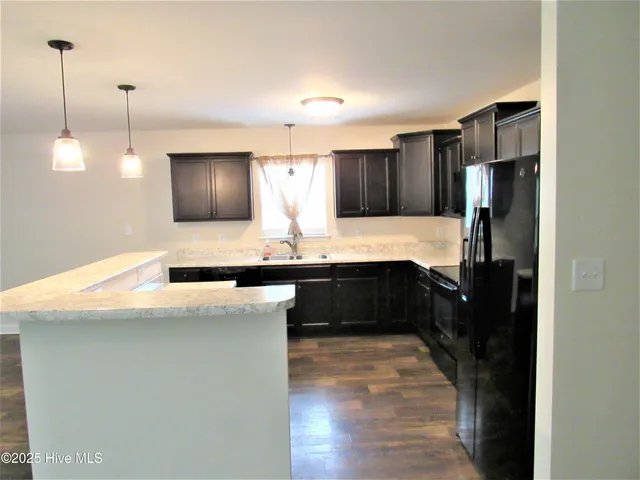 $1,675 | 136 Laredo Drive, Jacksonville, NC 28540