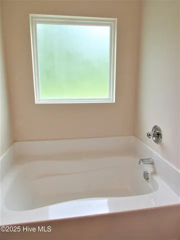 $1,675 | 136 Laredo Drive, Jacksonville, NC 28540