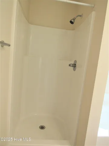 $1,675 | 136 Laredo Drive, Jacksonville, NC 28540