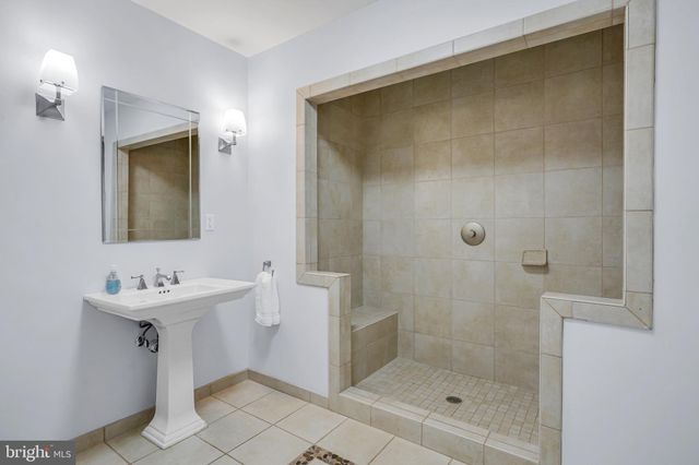 $1,132,000 | 4016 Halsey Court, Kensington, MD 20895