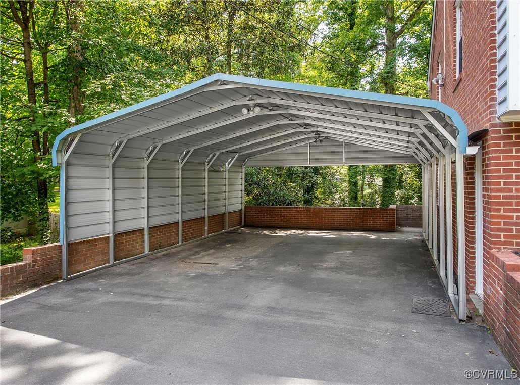 3200 Kenmore Road Richmond, VA 23225 - Photo 35 of 40 Double-width carport