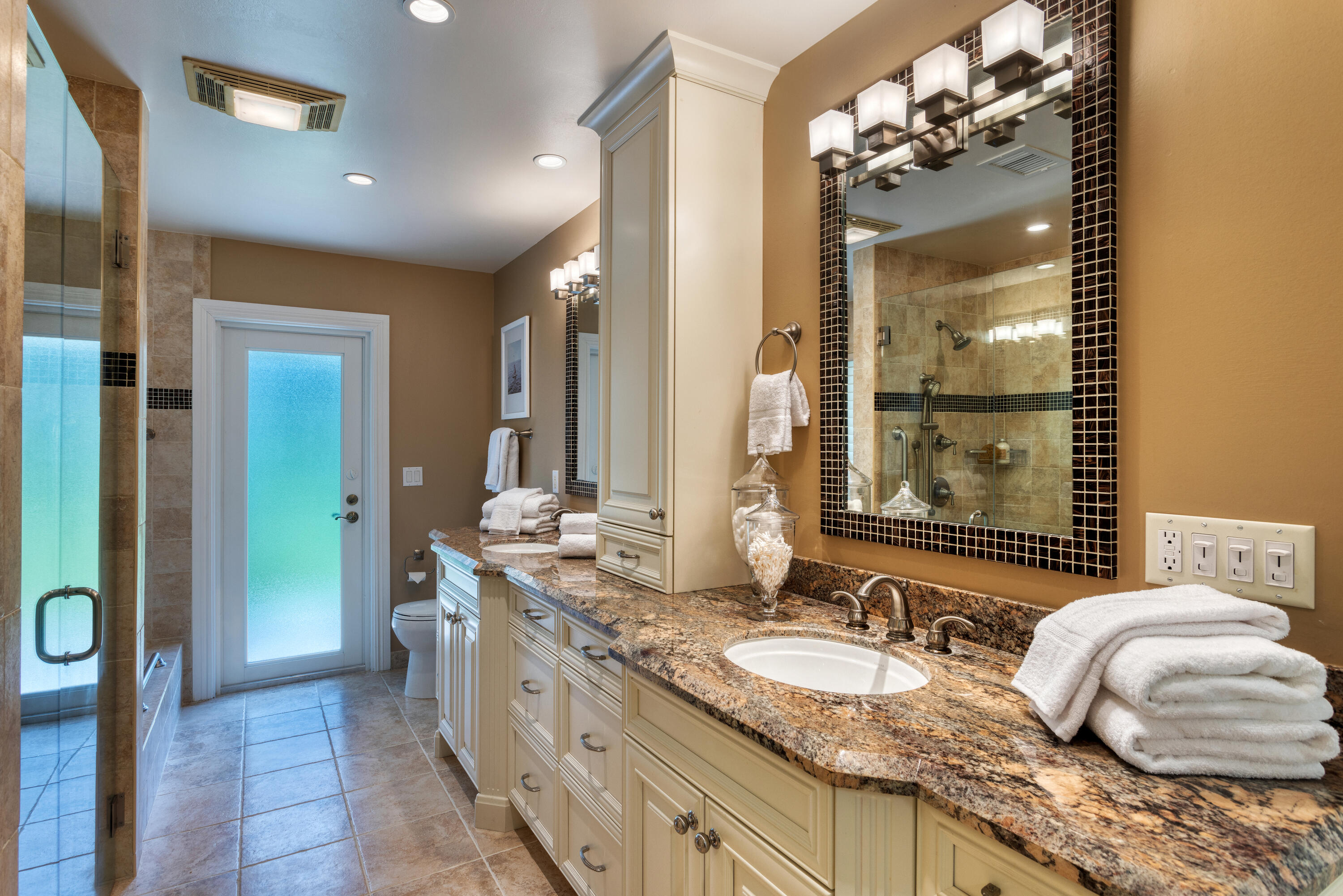 2020 Parkside Circle South Boca Raton, FL 33486 - Photo 14 of 24 Primary Bath