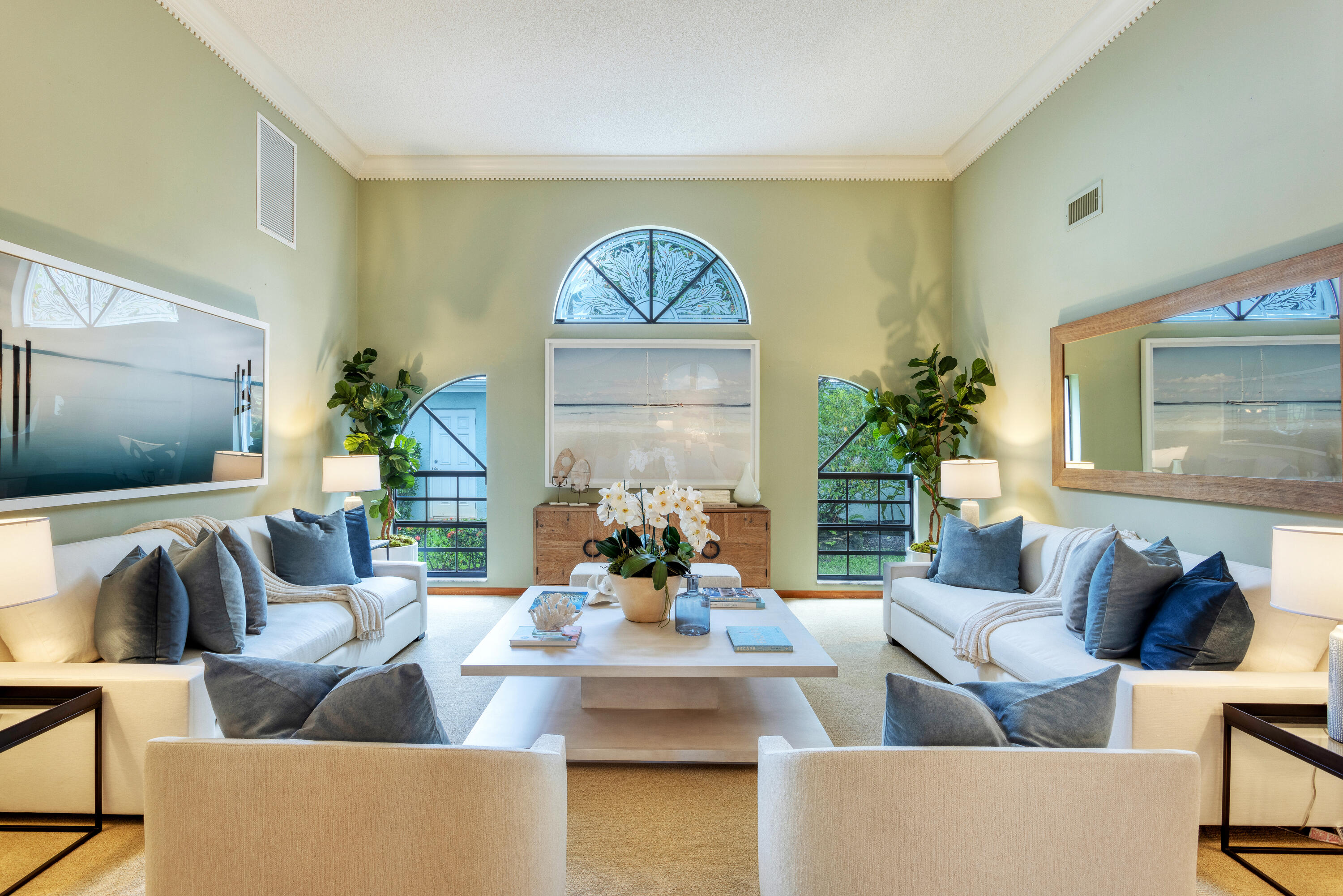 2020 Parkside Circle South Boca Raton, FL 33486 - Photo 4 of 24 Living Room