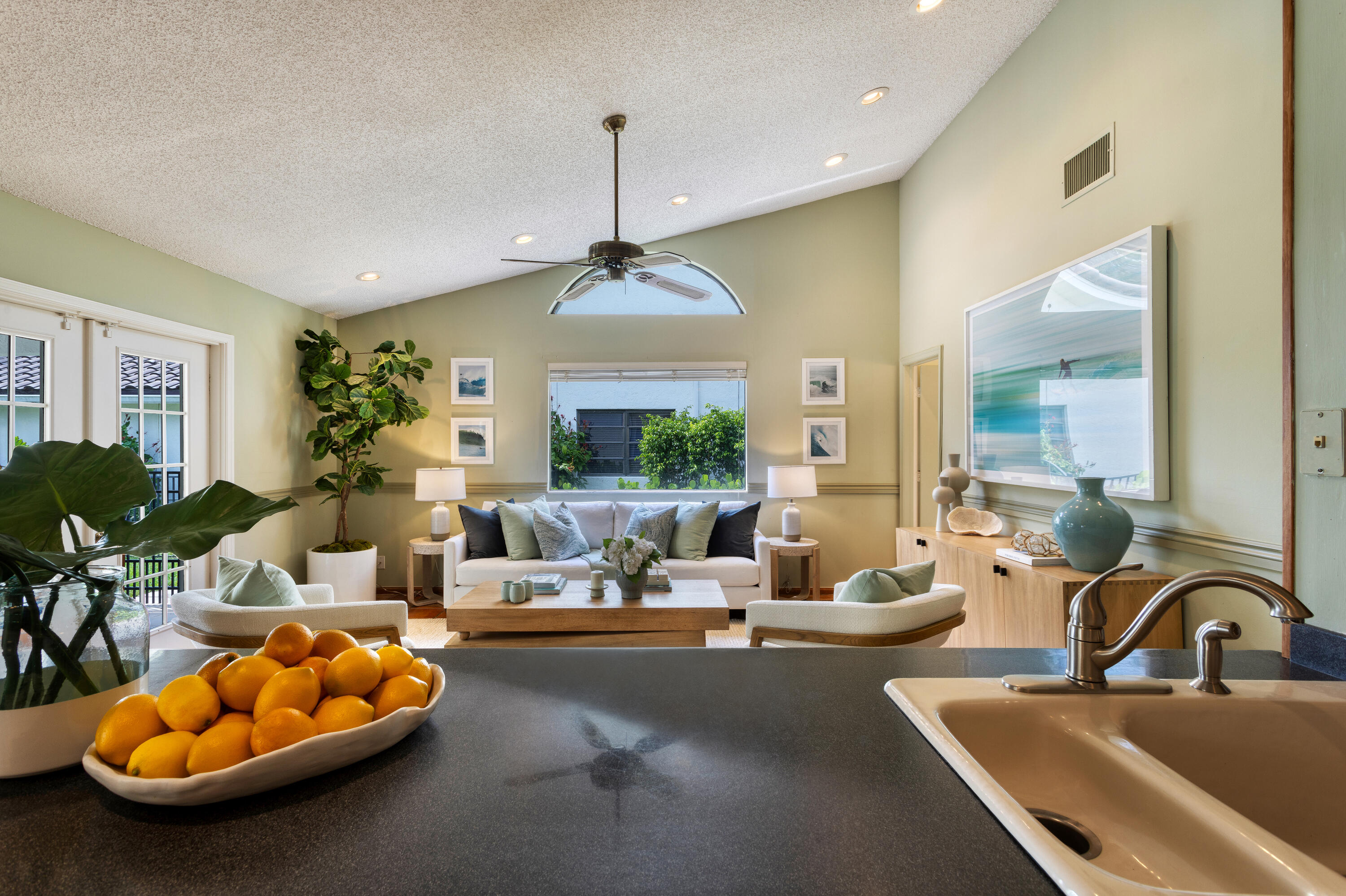 2020 Parkside Circle South Boca Raton, FL 33486 - Photo 8 of 24 Kitchen