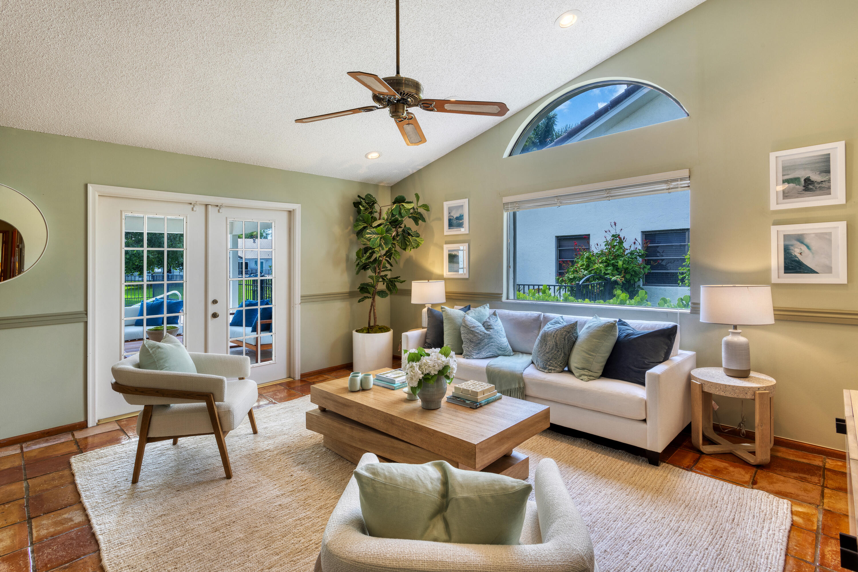 2020 Parkside Circle South Boca Raton, FL 33486 - Photo 9 of 24 Family Room