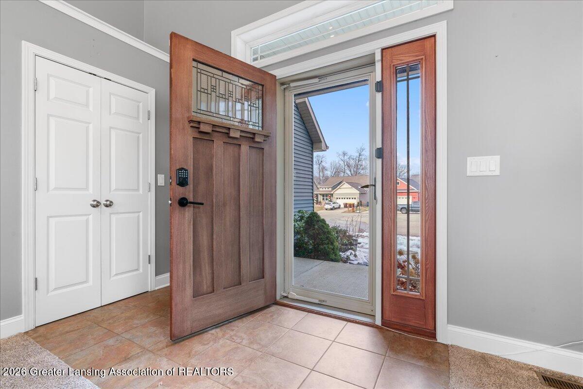 5980 Troyes Road East Lansing, MI 48823 - Photo 8 of 44 13-Media Jett - 18