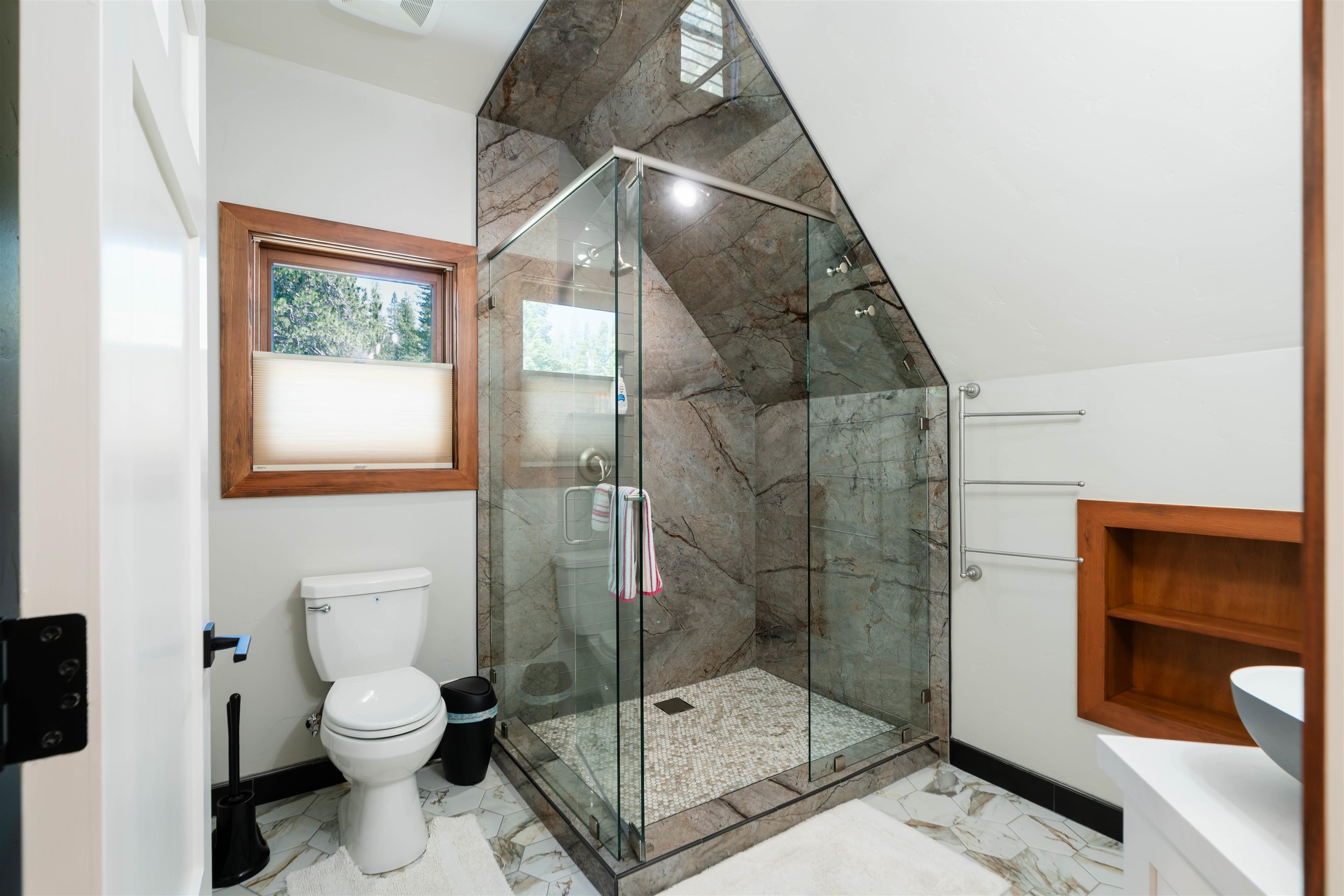 21149 Donner Pass Road Soda Springs, CA 95728 - Photo 17 of 28