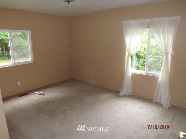 14702 Fagerud Road Southeast Olalla, WA 98359 - Photo 9 of 17 Gallery Image 9