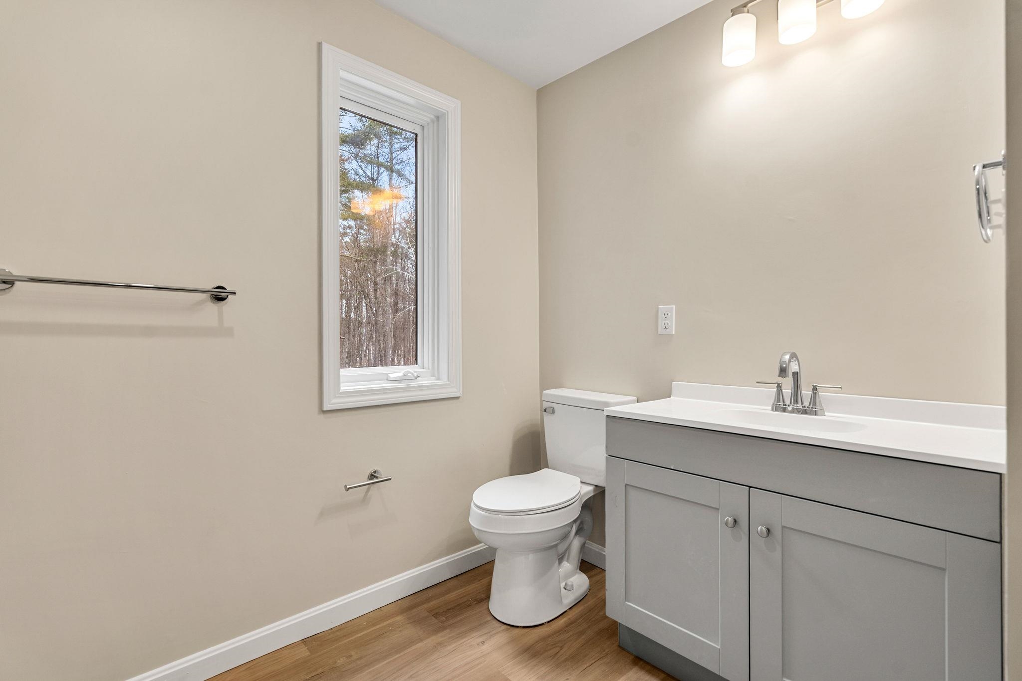 153 Coffin Road, Unit 10 Epping, NH 03042 - Photo 13 of 32