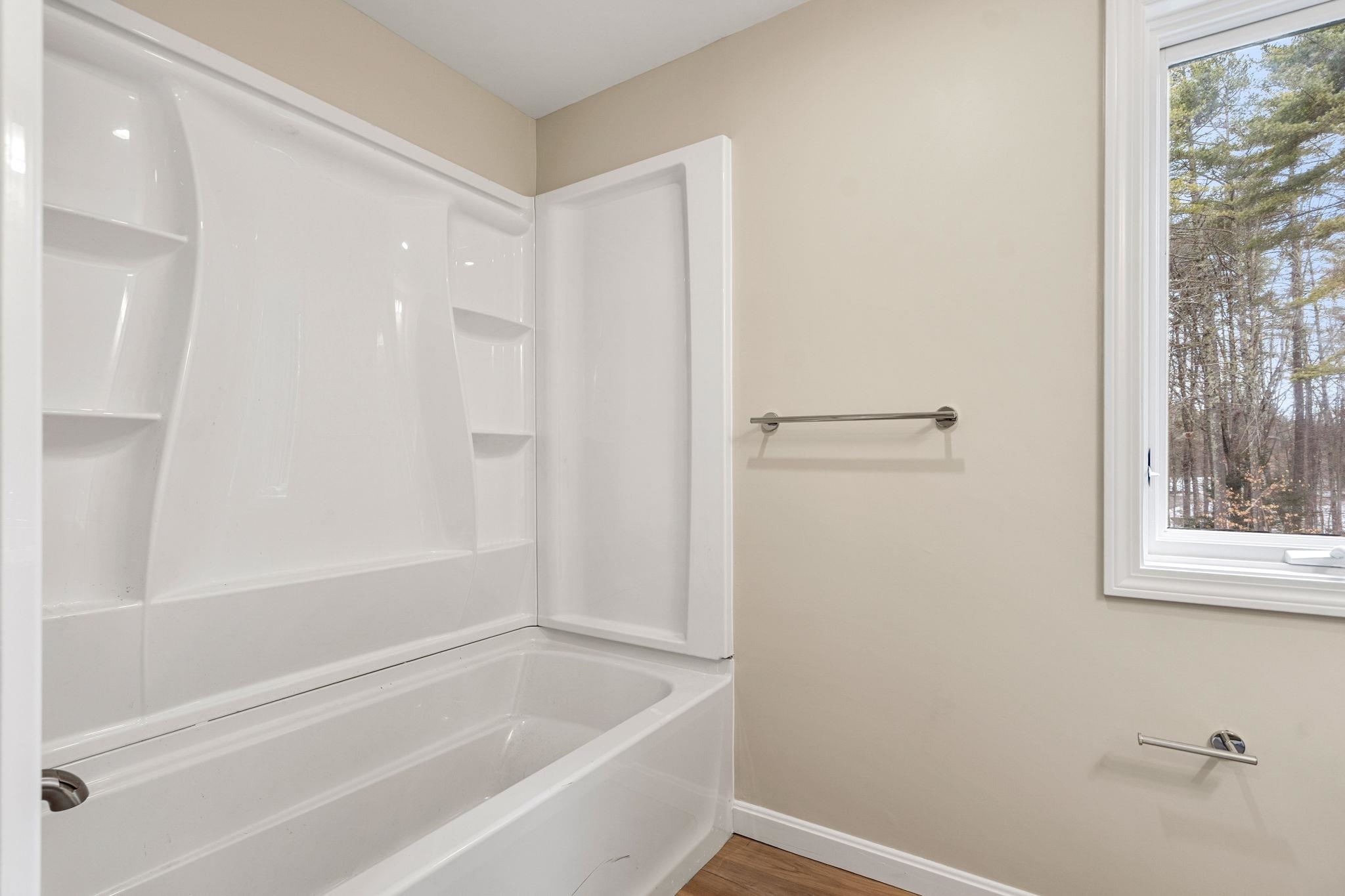 153 Coffin Road, Unit 10 Epping, NH 03042 - Photo 14 of 32