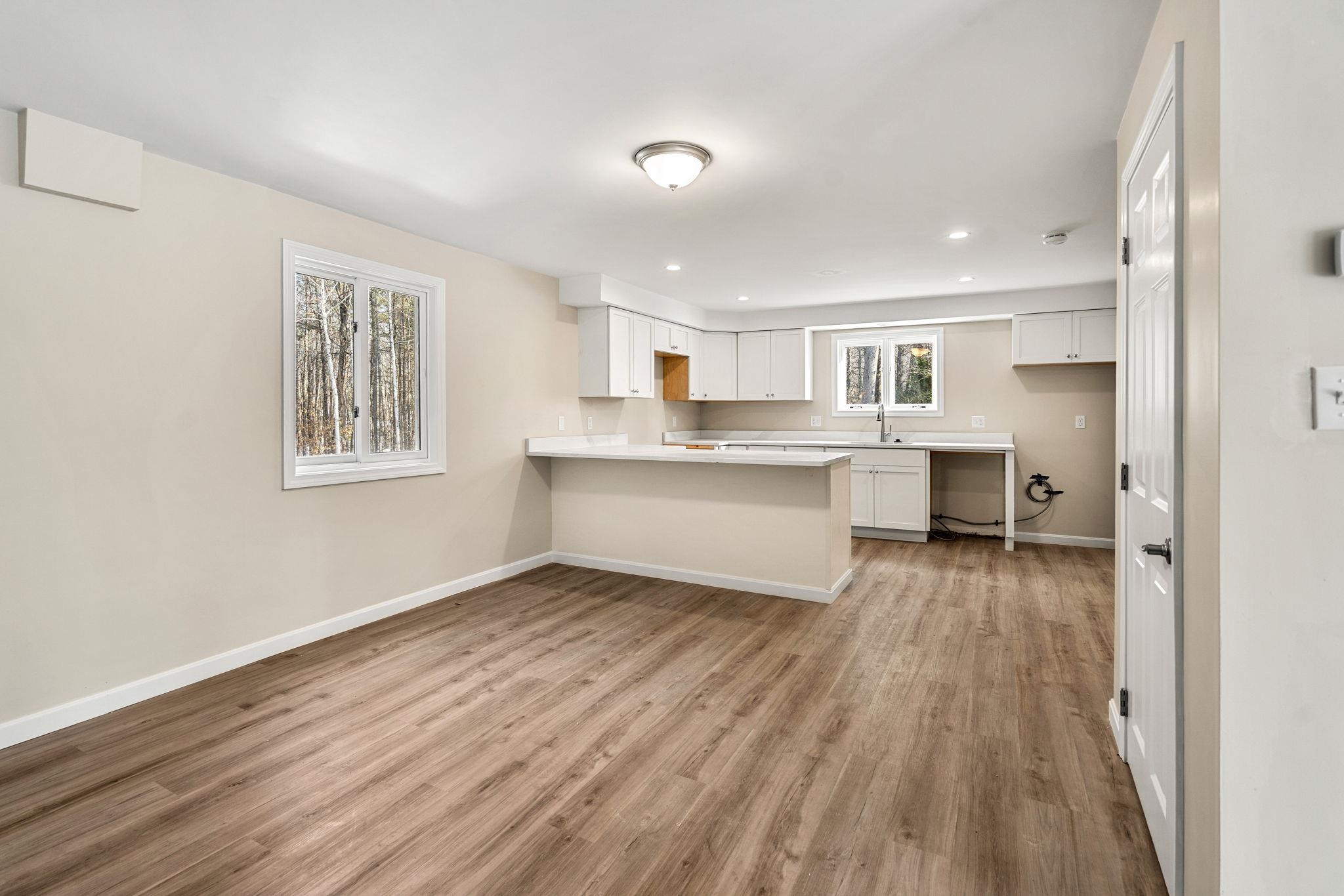 153 Coffin Road, Unit 10 Epping, NH 03042 - Photo 19 of 32