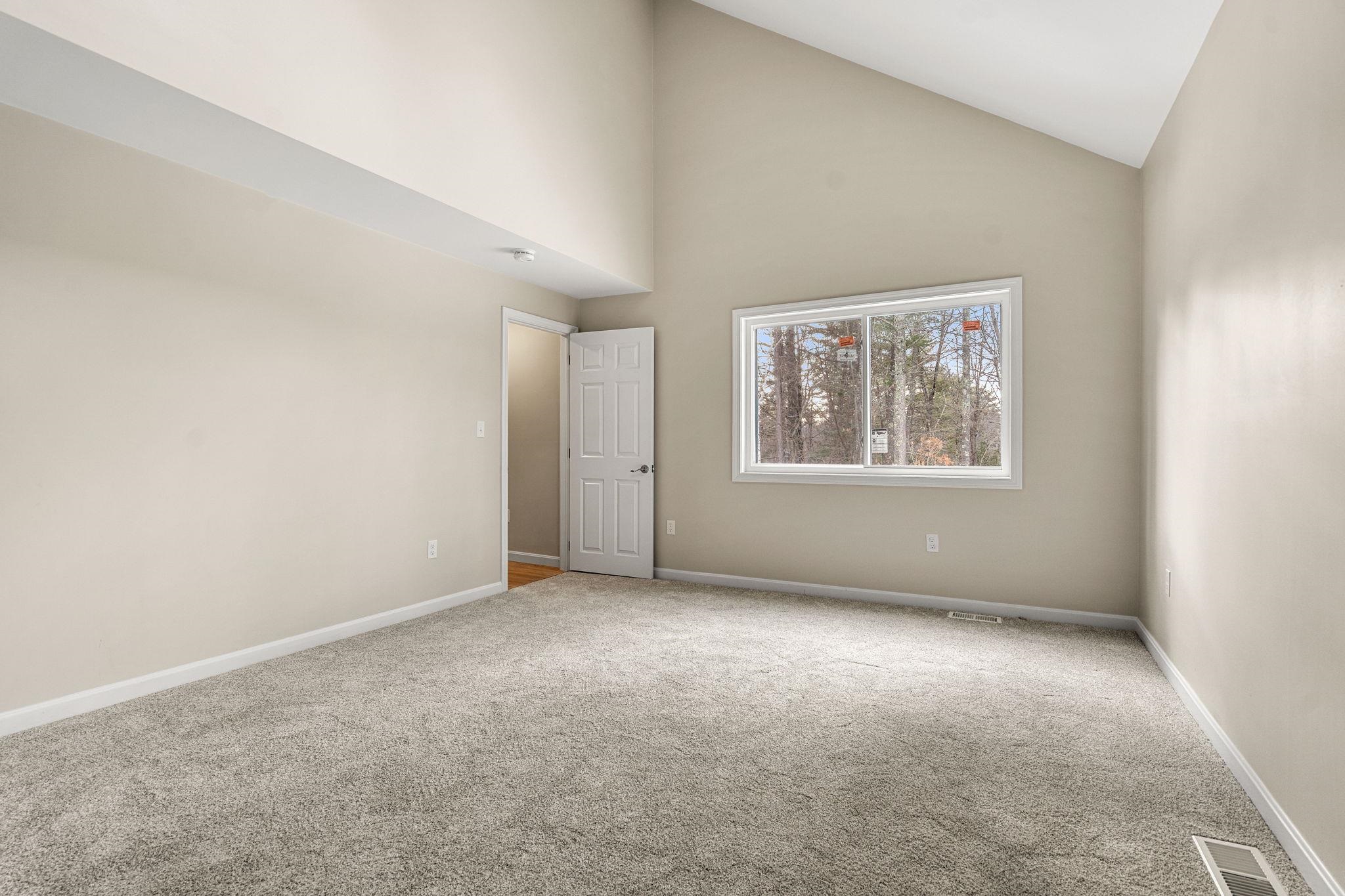 153 Coffin Road, Unit 10 Epping, NH 03042 - Photo 10 of 32