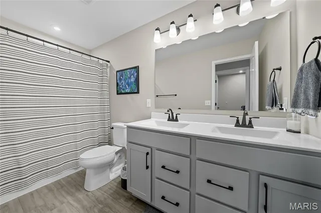 $725,000 | 6712 Preservation Parkway, St. Louis, MO 63123