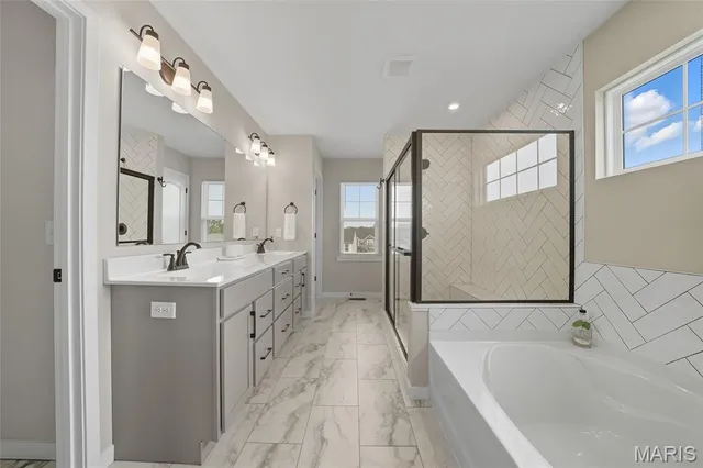 $725,000 | 6712 Preservation Parkway, St. Louis, MO 63123