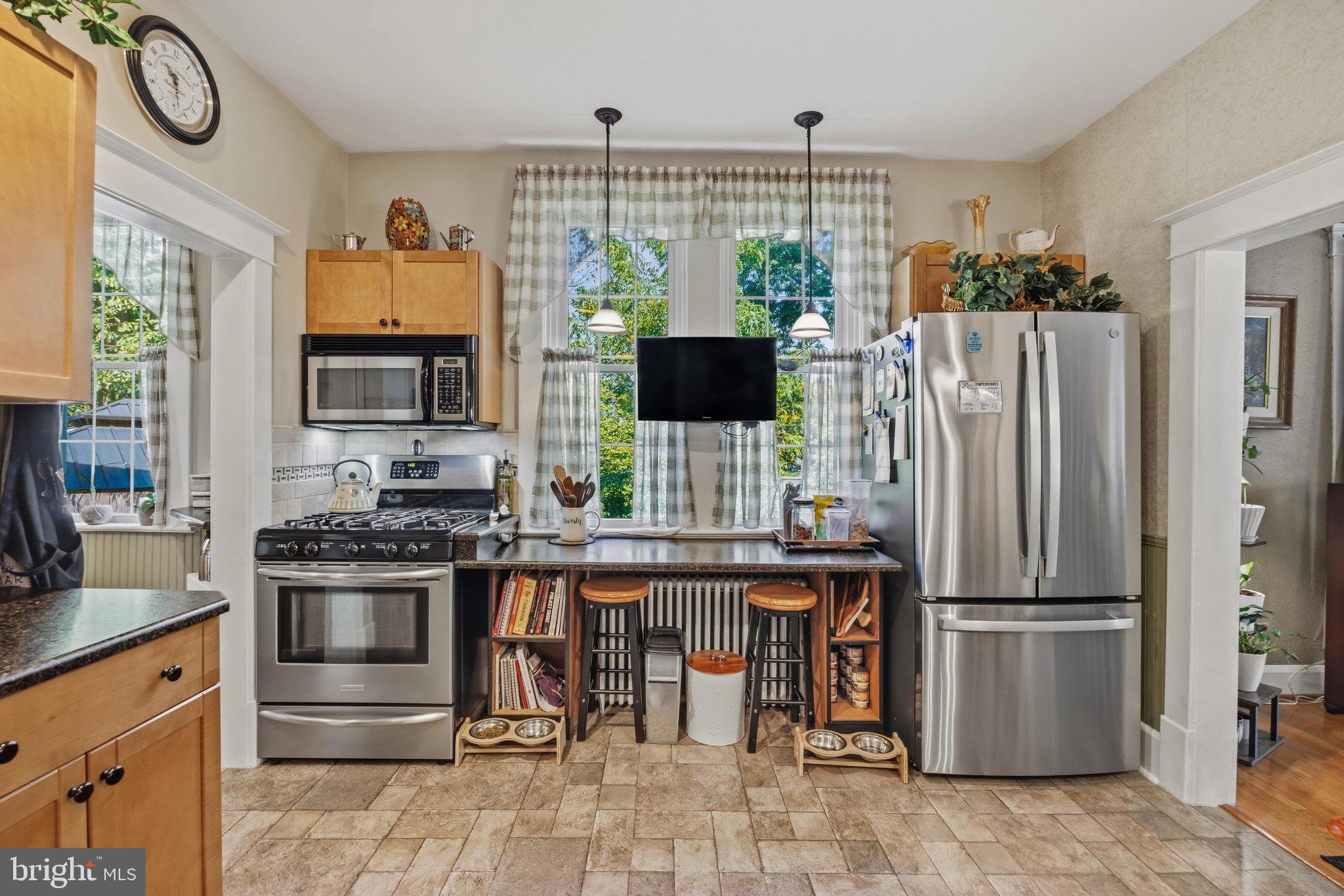 522 Old Hammonds Ferry Road Linthicum Heights, MD 21090 - Photo 12 of 109 Bright kitchen with modern appliances and charm.