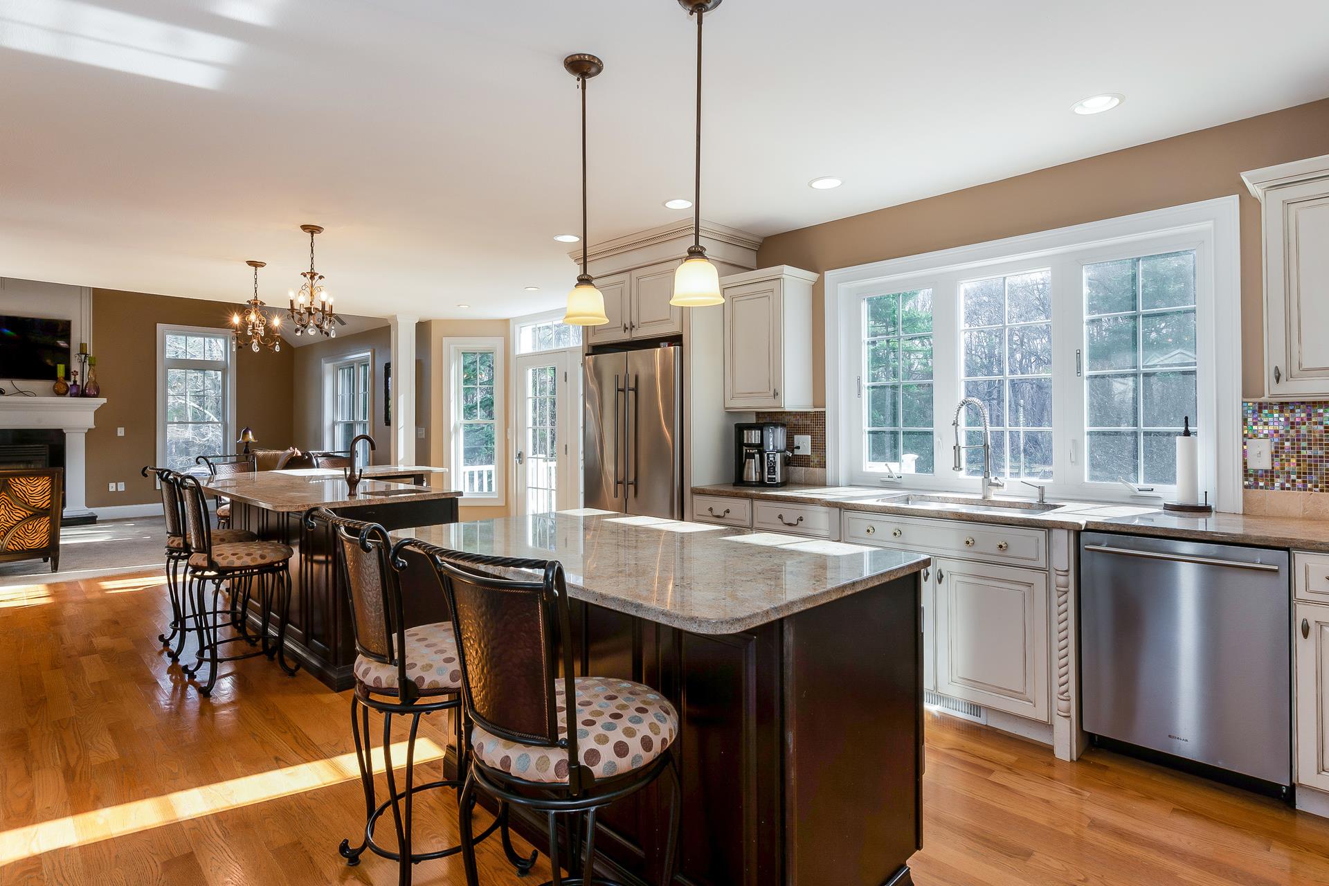 81 Searles Road Windham, NH 03087 - Photo 14 of 40