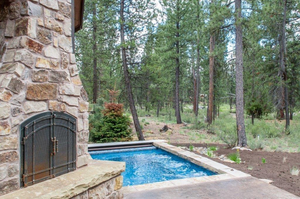 56178 Sable Rock Loop, Unit 271 Bend, OR 97707 - Photo 44 of 52 Lot 271 Fireplace-spa