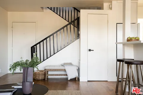 $1,275,000 | 1863 Burnell Drive, Los Angeles, CA 90065