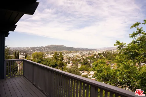 $1,275,000 | 1863 Burnell Drive, Los Angeles, CA 90065