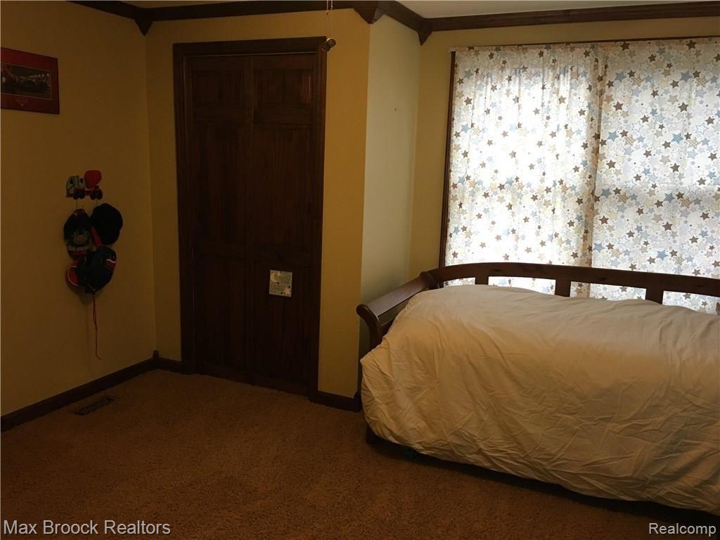 9620 Allen Road Clarkston, MI 48348 - Photo 67 of 99 bedroom3-4.JPG