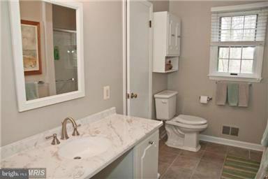 311 East Ridgely Road Lutherville-Timonium, MD 21093 - Photo 17 of 25 Bath
