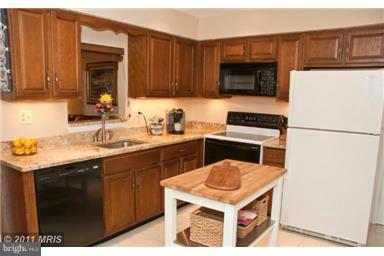 311 East Ridgely Road Lutherville-Timonium, MD 21093 - Photo 8 of 25 Kitchen