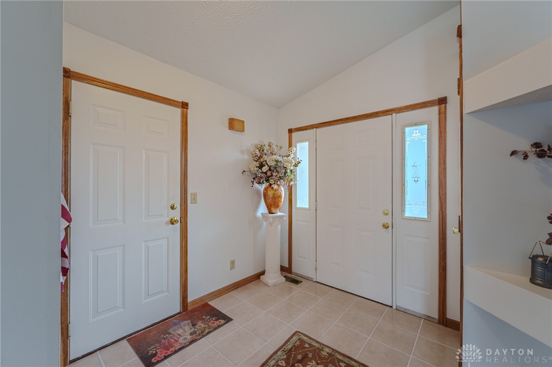 526 West Hoewisher Road Sidney, OH 45365 - Photo 14 of 34