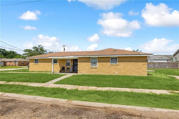 $1,450 | 4701 Rosemont Place, New Orleans, LA 70126