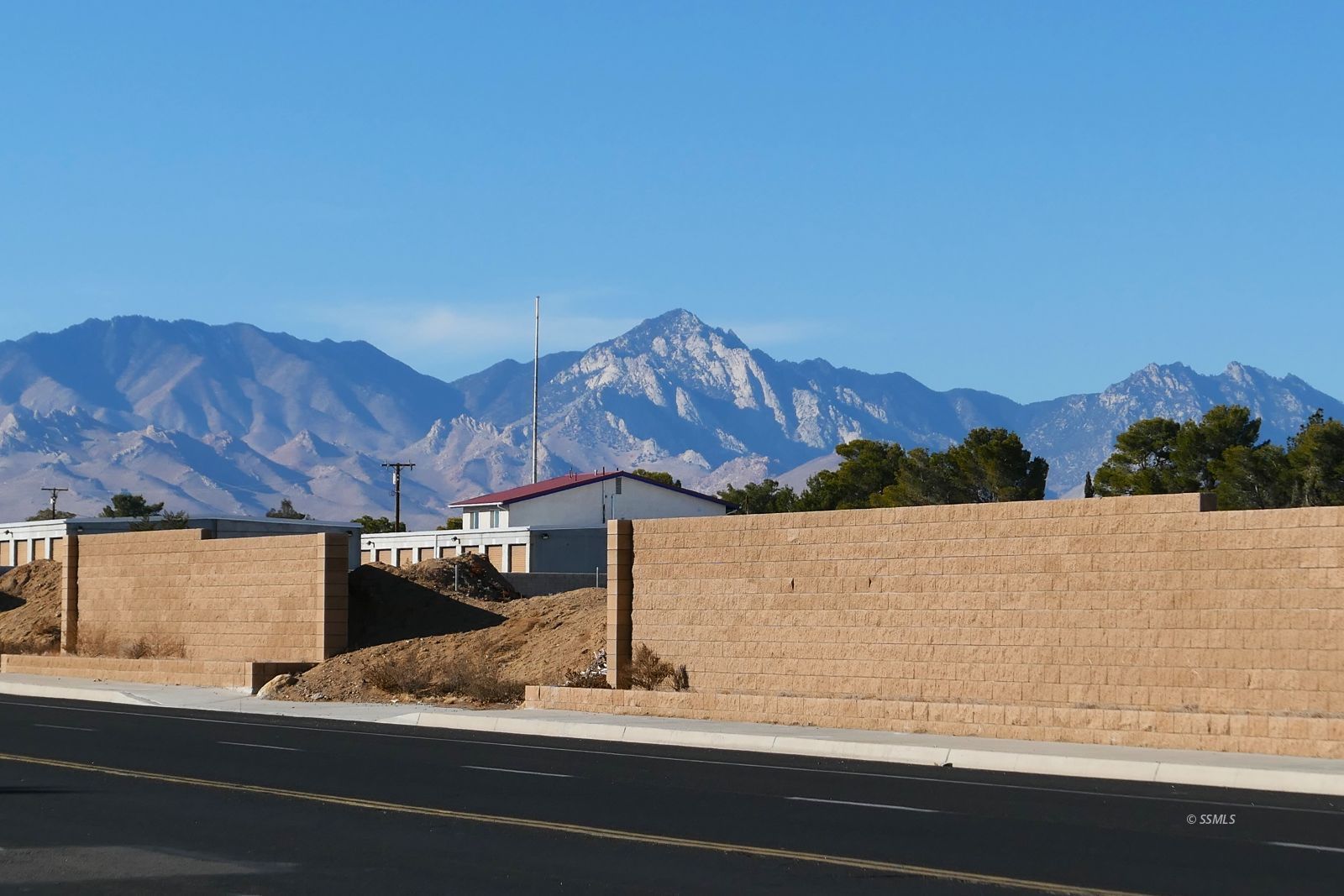 453-270-14 Inyo Street Ridgecrest, CA 93555 - Photo 10 of 10