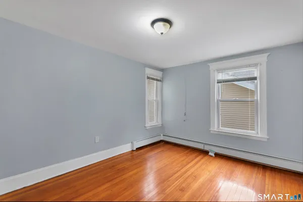 $350,000 | 382 Vine Street, Hartford, CT 06112
