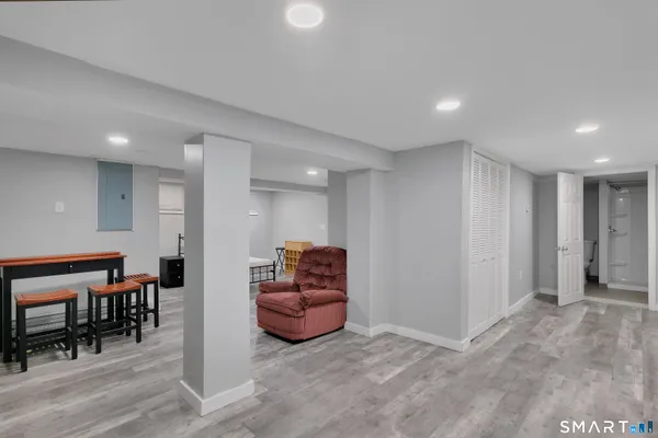 $350,000 | 382 Vine Street, Hartford, CT 06112