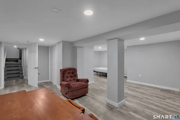 $350,000 | 382 Vine Street, Hartford, CT 06112