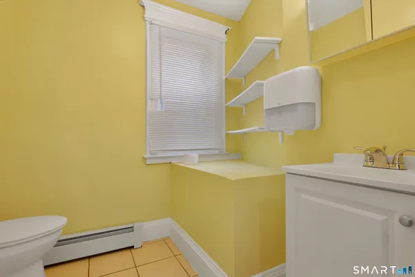 $350,000 | 382 Vine Street, Hartford, CT 06112