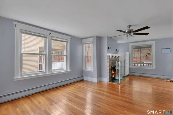$350,000 | 382 Vine Street, Hartford, CT 06112