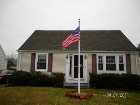 34 Carpathia Road Cranston, RI 02920 - Photo 1 of 11 Exterior Front.