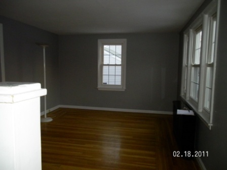 34 Carpathia Road Cranston, RI 02920 - Photo 2 of 11 Living Room.