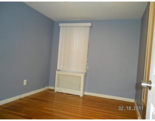 34 Carpathia Road Cranston, RI 02920 - Photo 6 of 11 Bedroom.